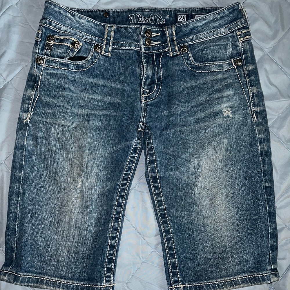 Miss Me Mid Rise Bermuda Length
Jean Shorts - Picture 2 of 5